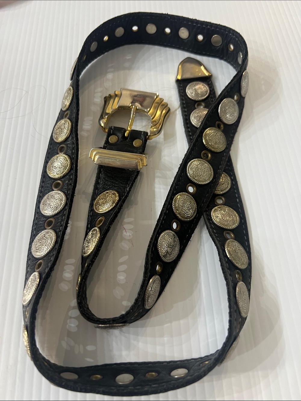 1990s sand castle USA Coin Concho Studded Leather Belt